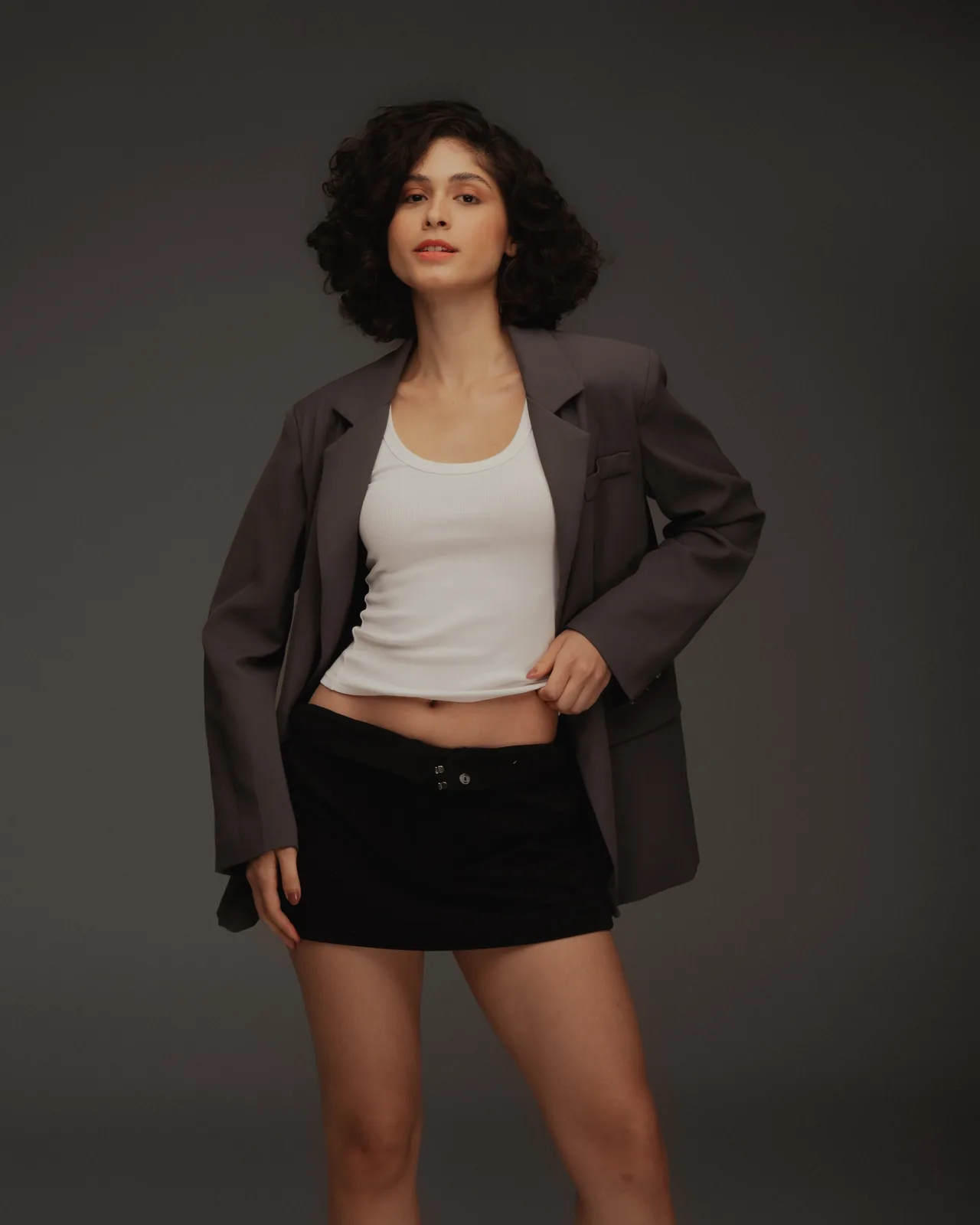 Andreia Lorrane - Cosmos Model Management