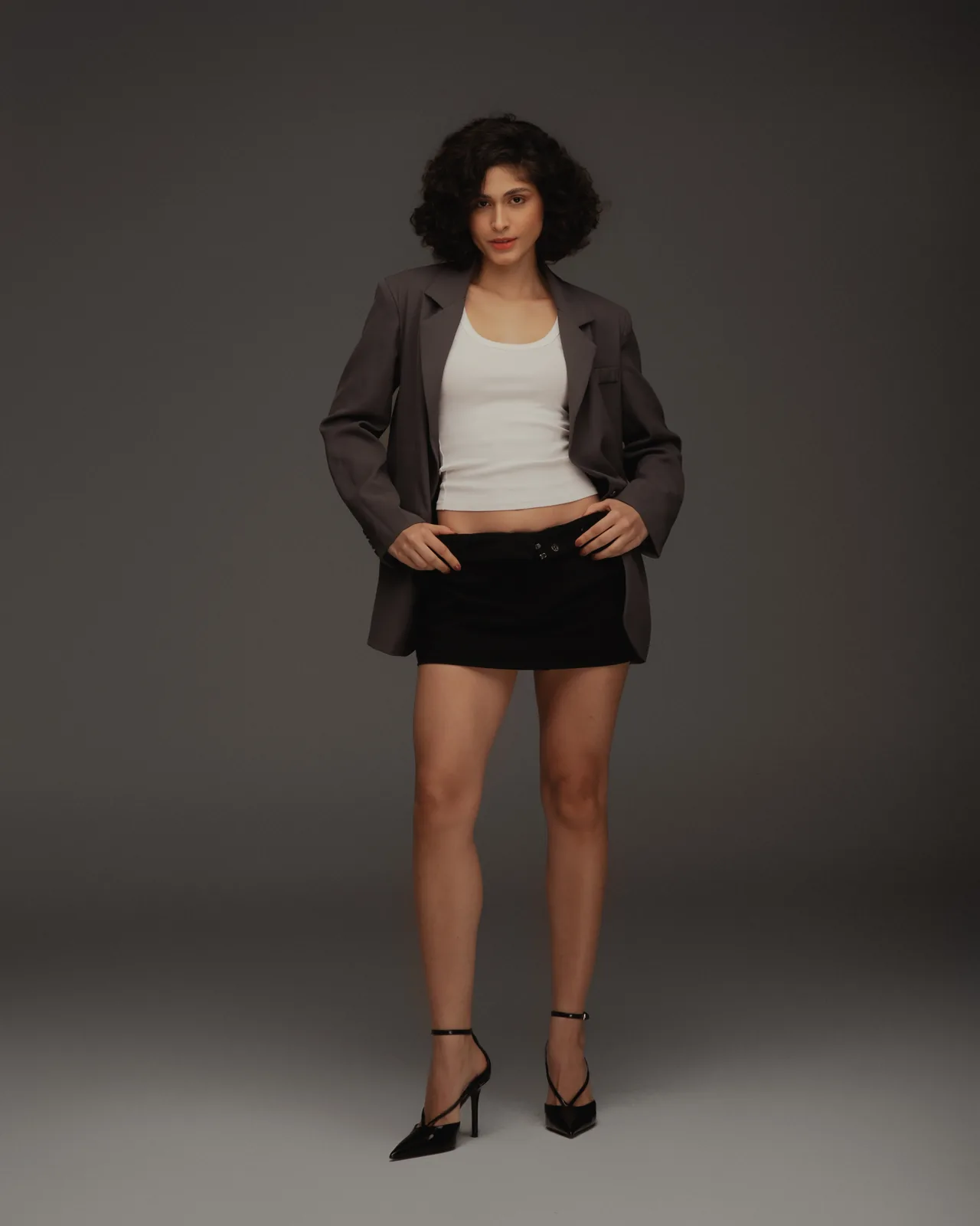 Andreia Lorrane - Cosmos Model Management