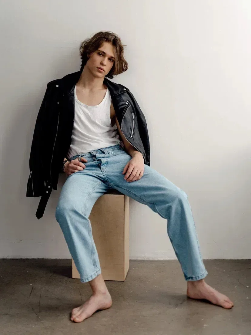 Artie Diatkov - Cosmos Model Management