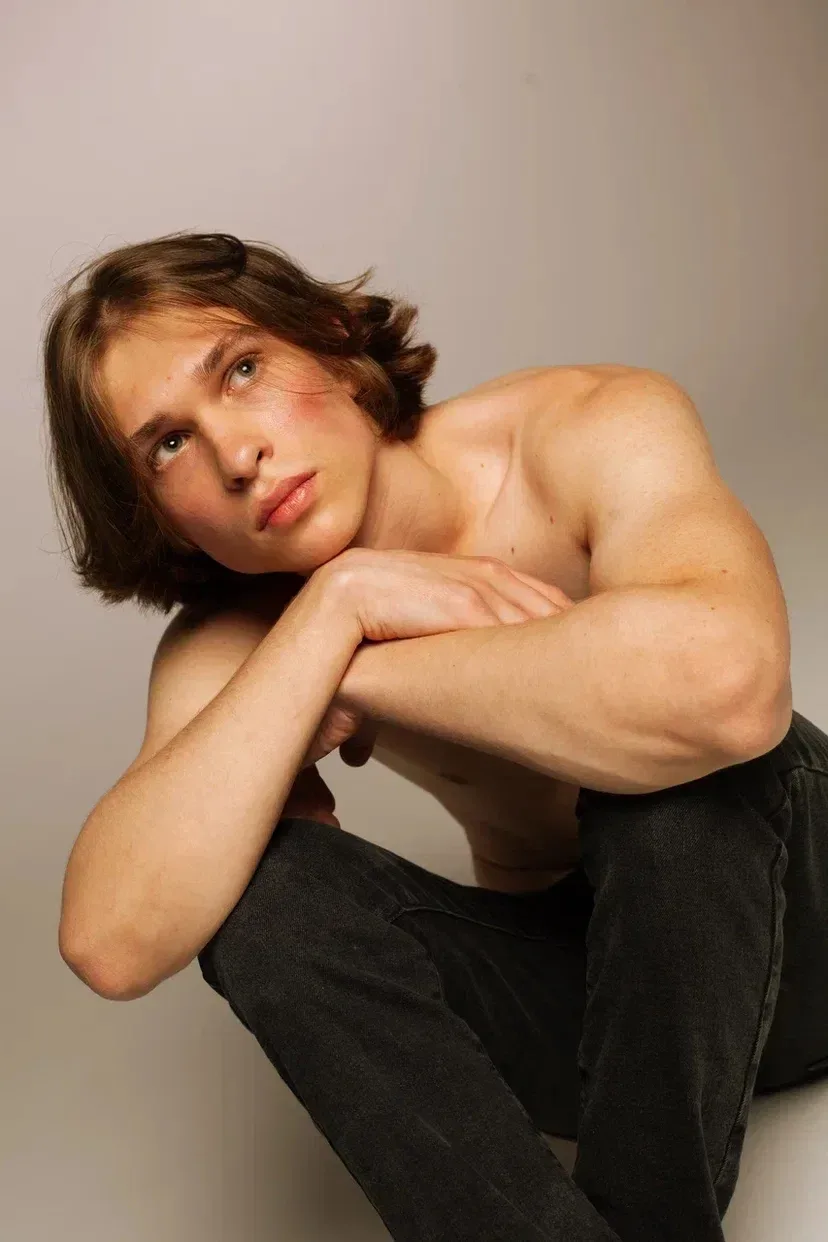 Artie Diatkov - Cosmos Model Management