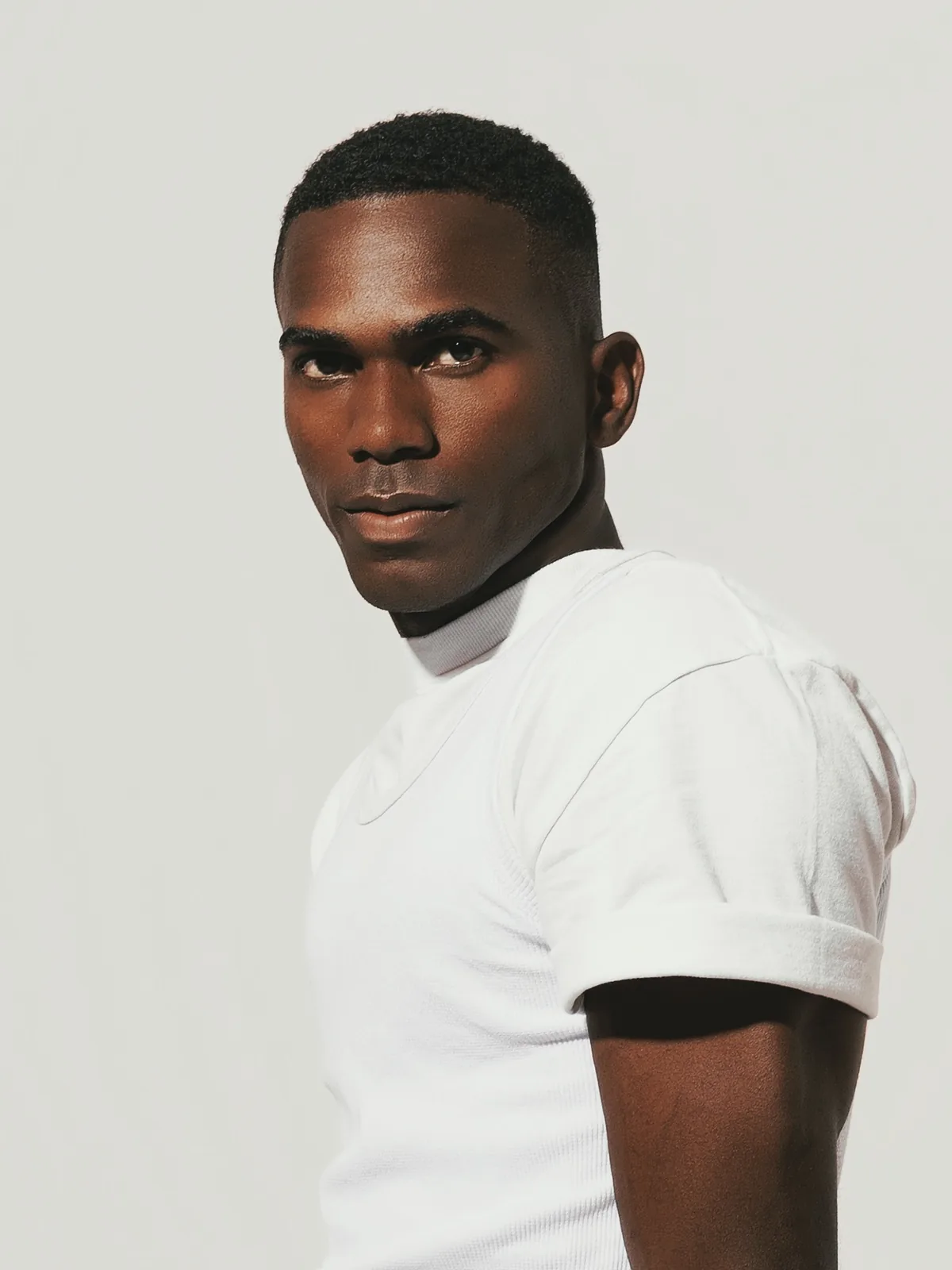 Cleiton Magalhães - Cosmos Model Management