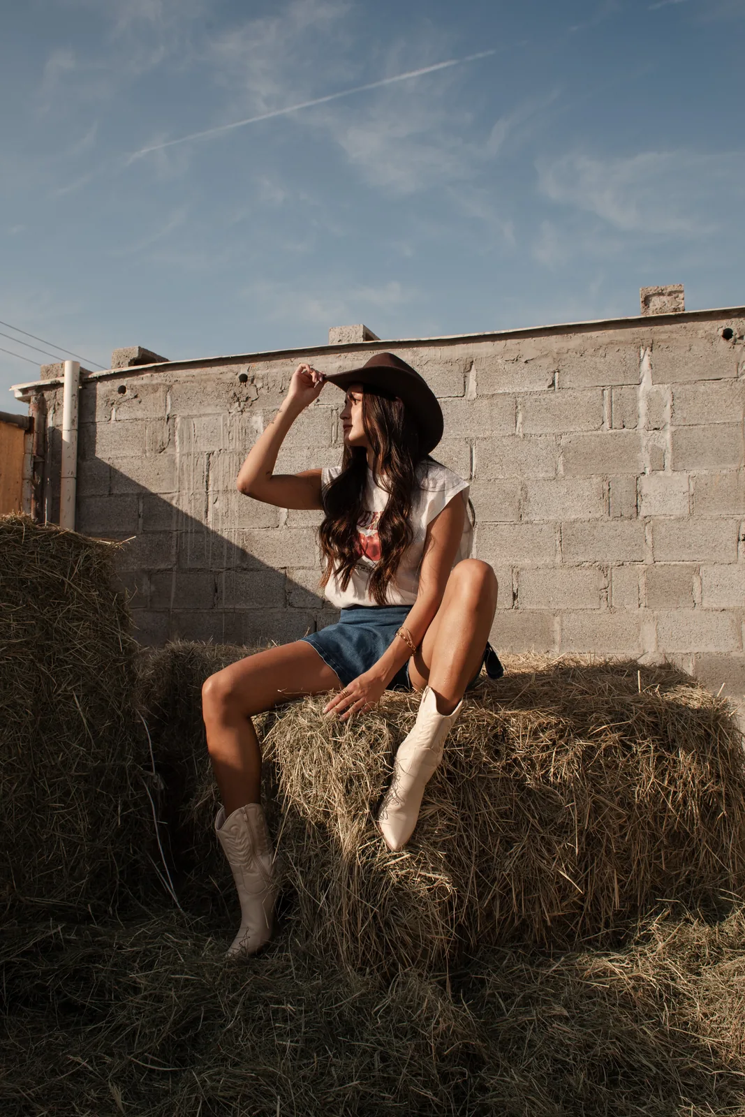 Erika Alarcon - Cosmos Model Management