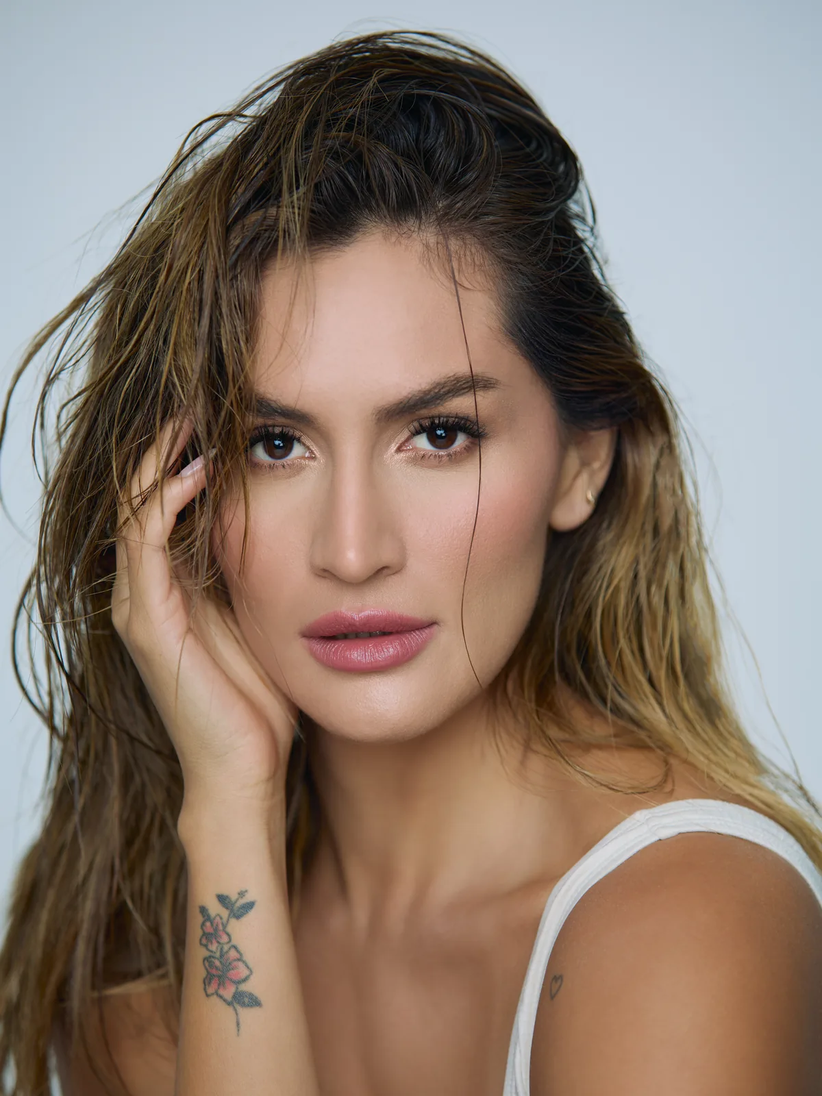 Erika Alarcon - Cosmos Model Management