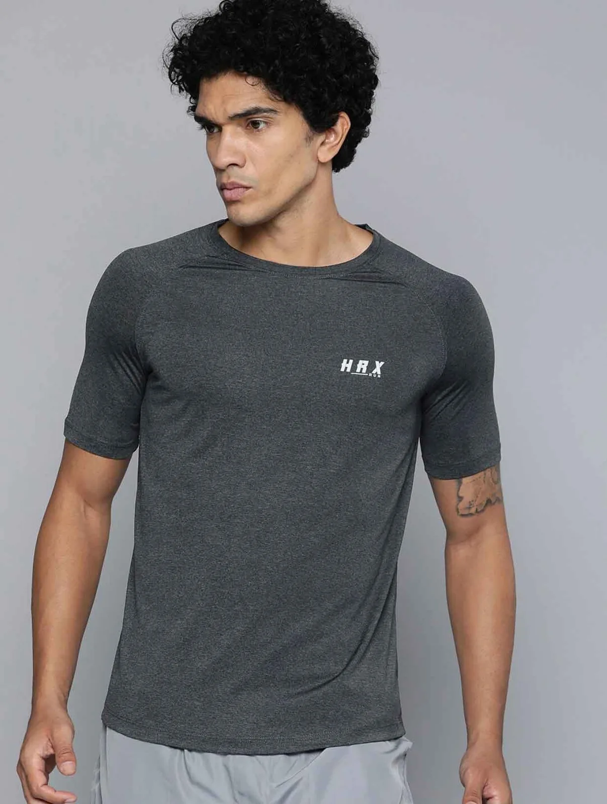 Josue Pereira - Cosmos Model Management