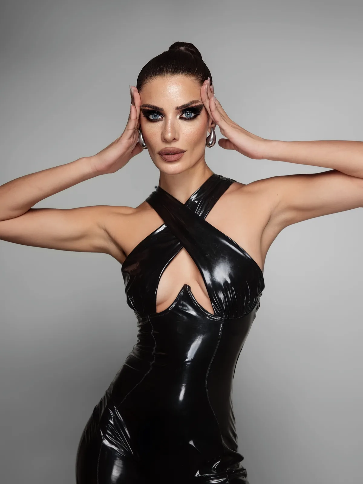 Julia Beaumont - Cosmos Model Management