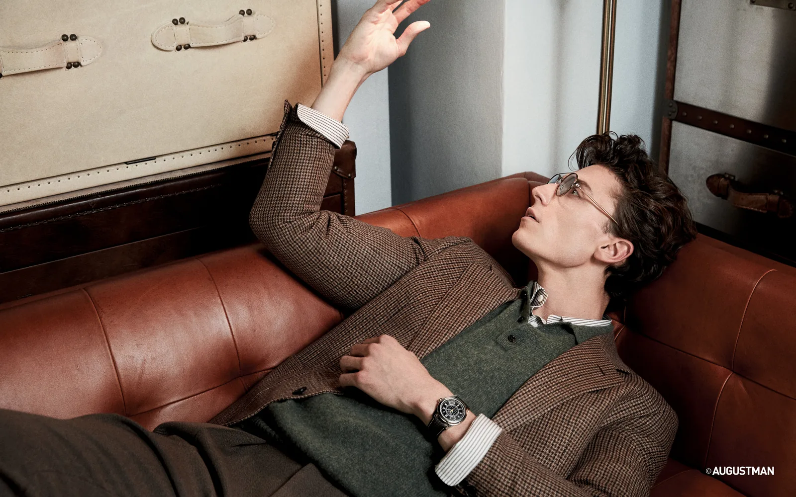 Karl Busson - Cosmos Model Management