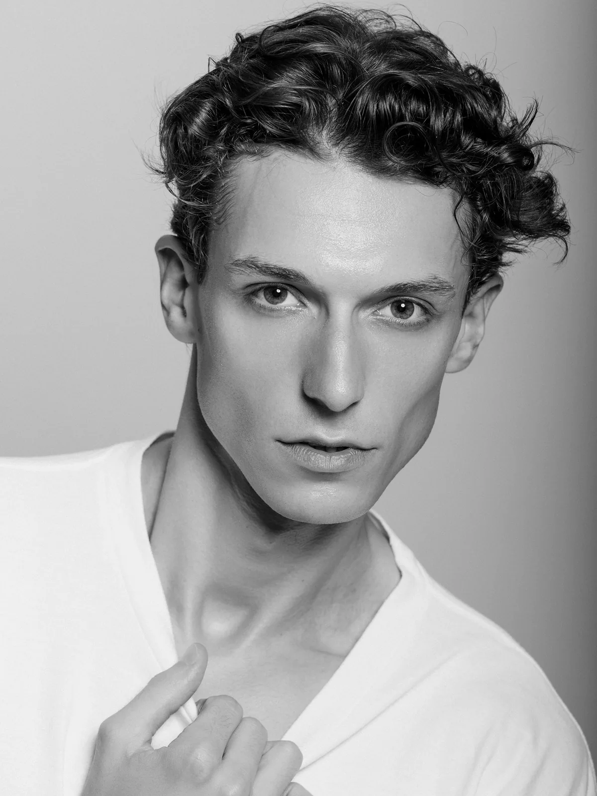 Karl Busson - Cosmos Model Management