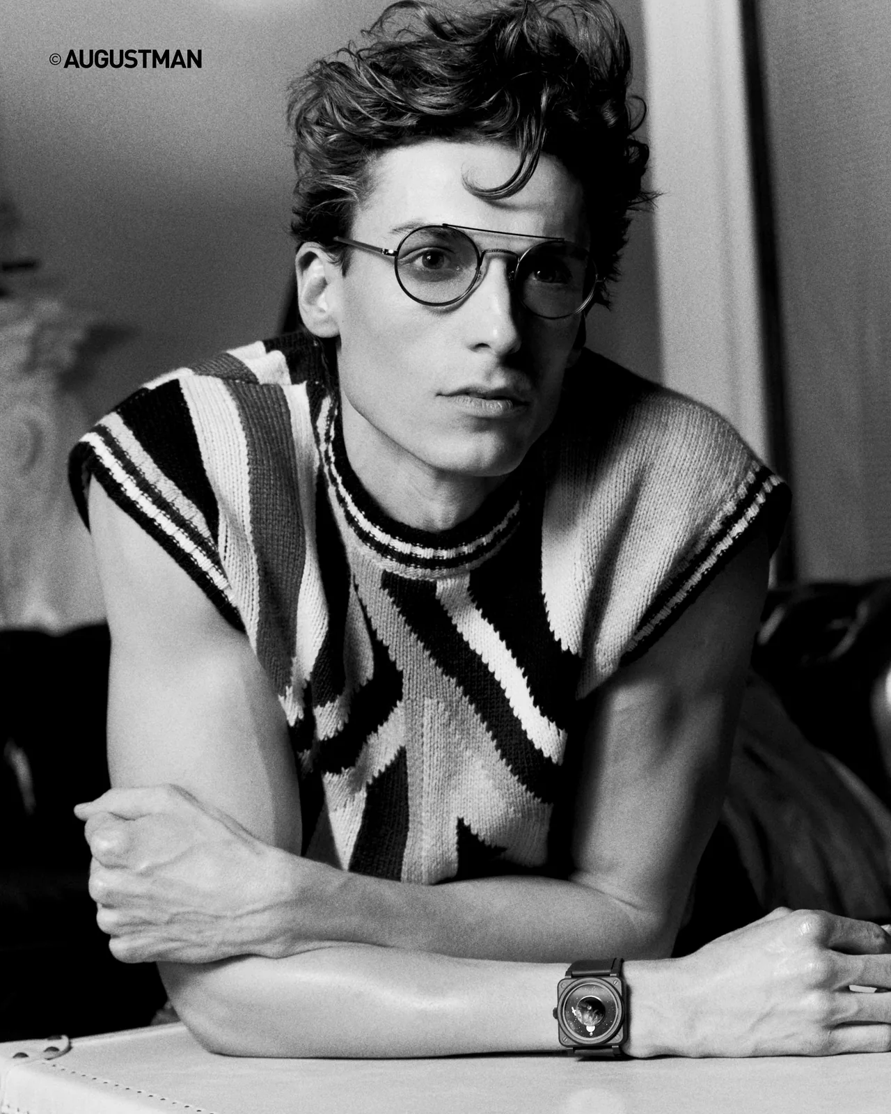 Karl Busson - Cosmos Model Management