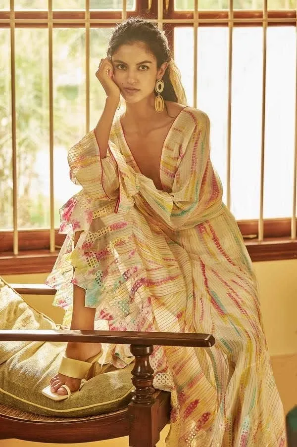 Laura Herrera - Cosmos Model Management
