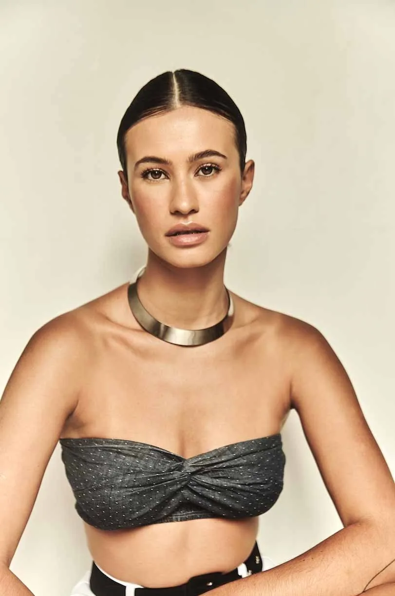 Laura Renz - Cosmos Model Management