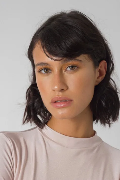 Laura Renz - Cosmos Model Management