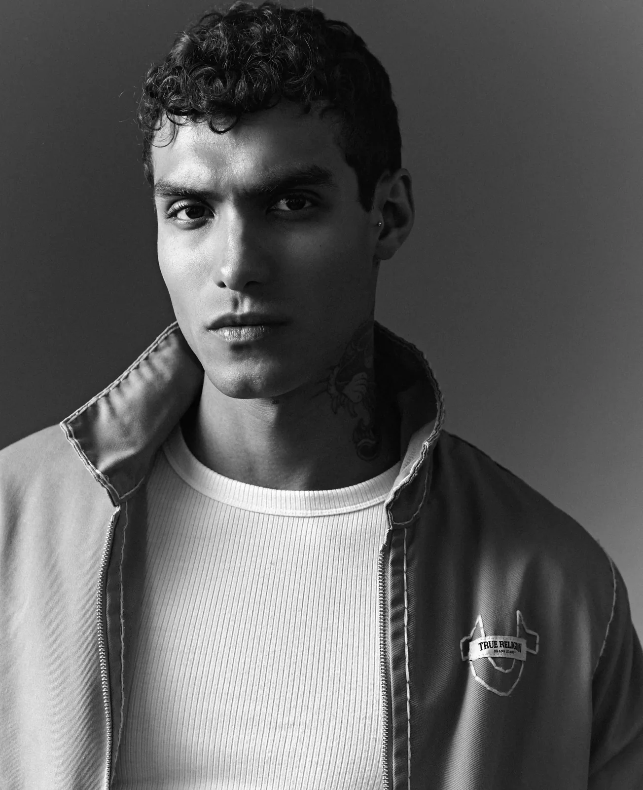 Leandro Da Silva - Cosmos Model Management