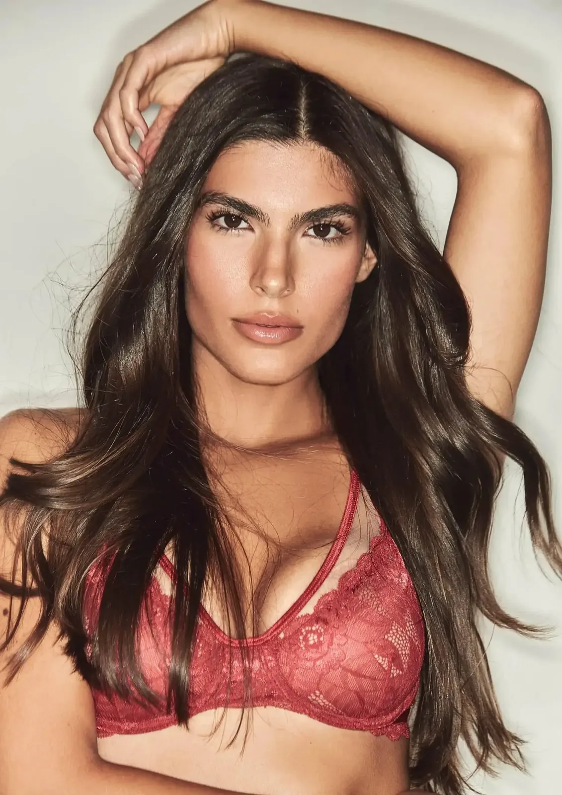 Luiza Maica - Cosmos Model Management