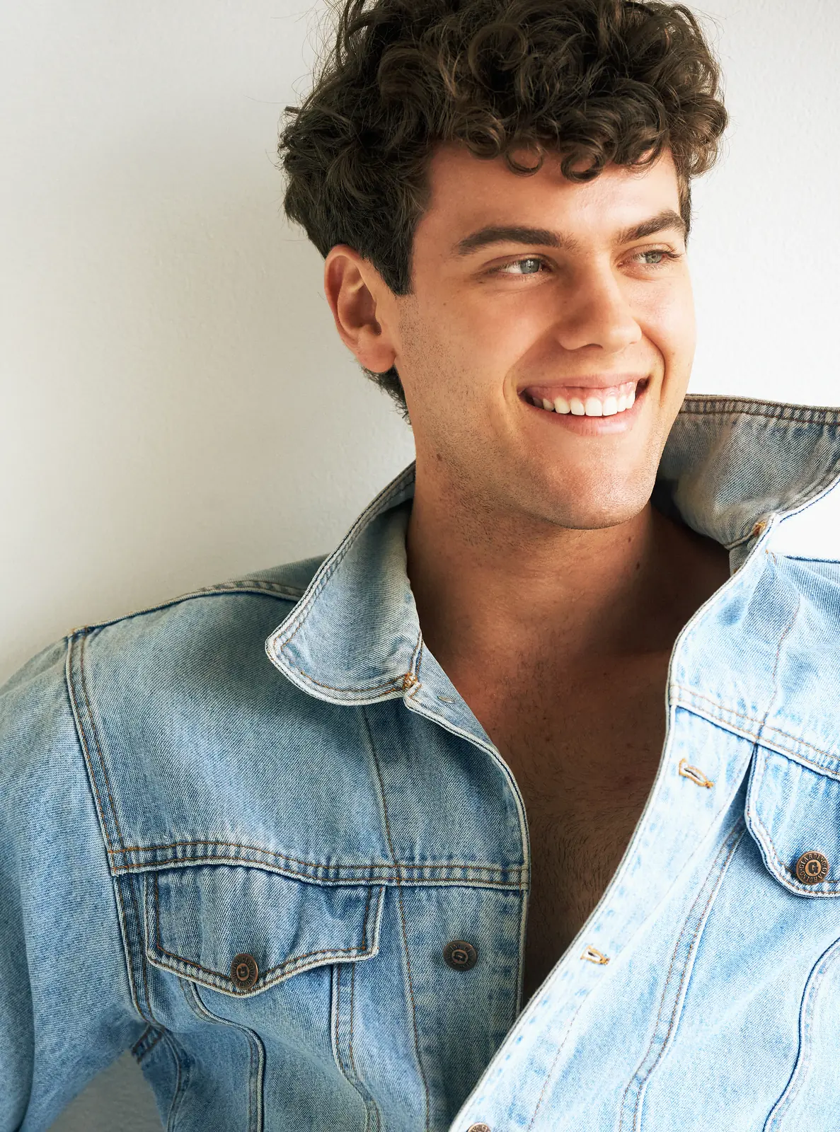 Mateus Barbosa - Cosmos Model Management