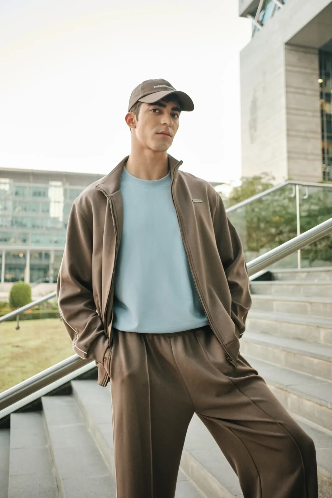 Mateus Grunewald - Cosmos Model Management