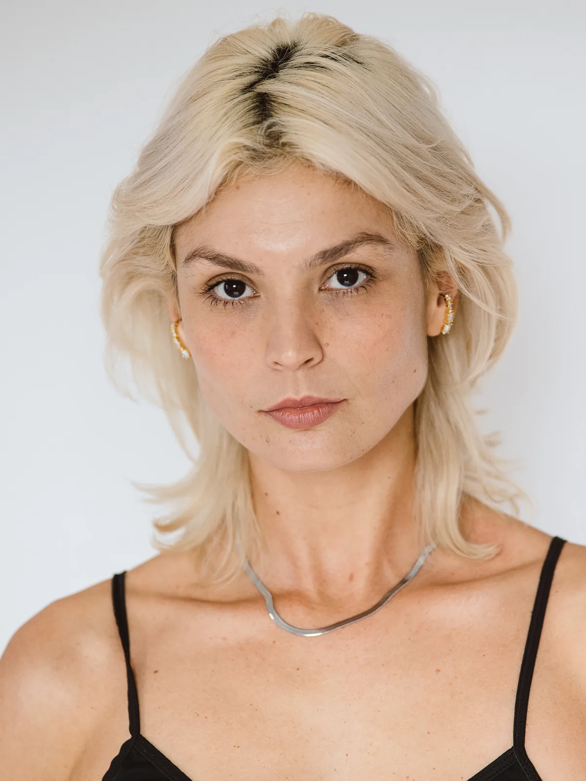 Monique Camargo - Cosmos Model Management