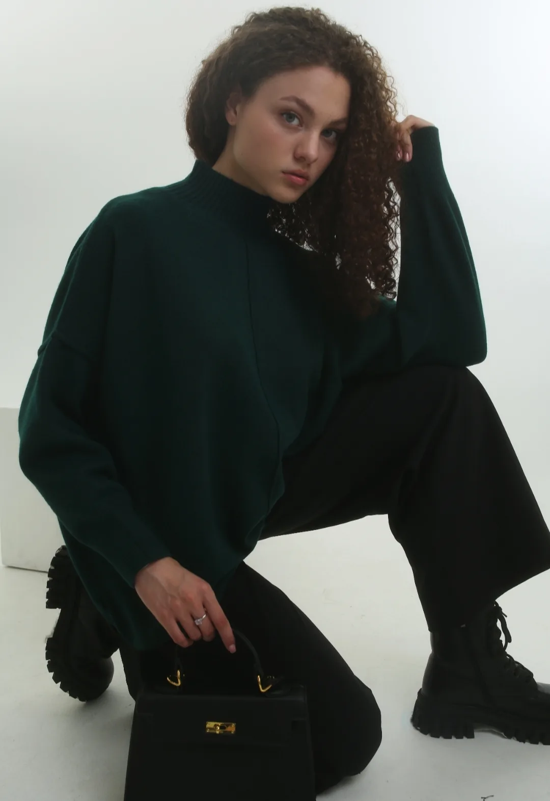 Olga Mzhelskaya - Cosmos Model Management
