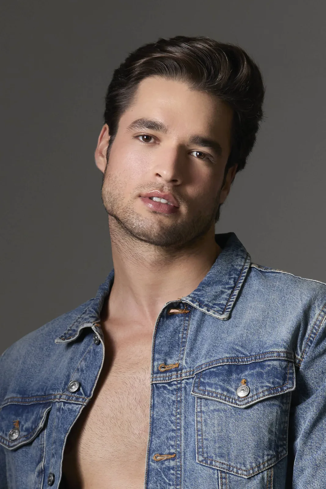 Rodrigo Oliveira - Cosmos Model Management