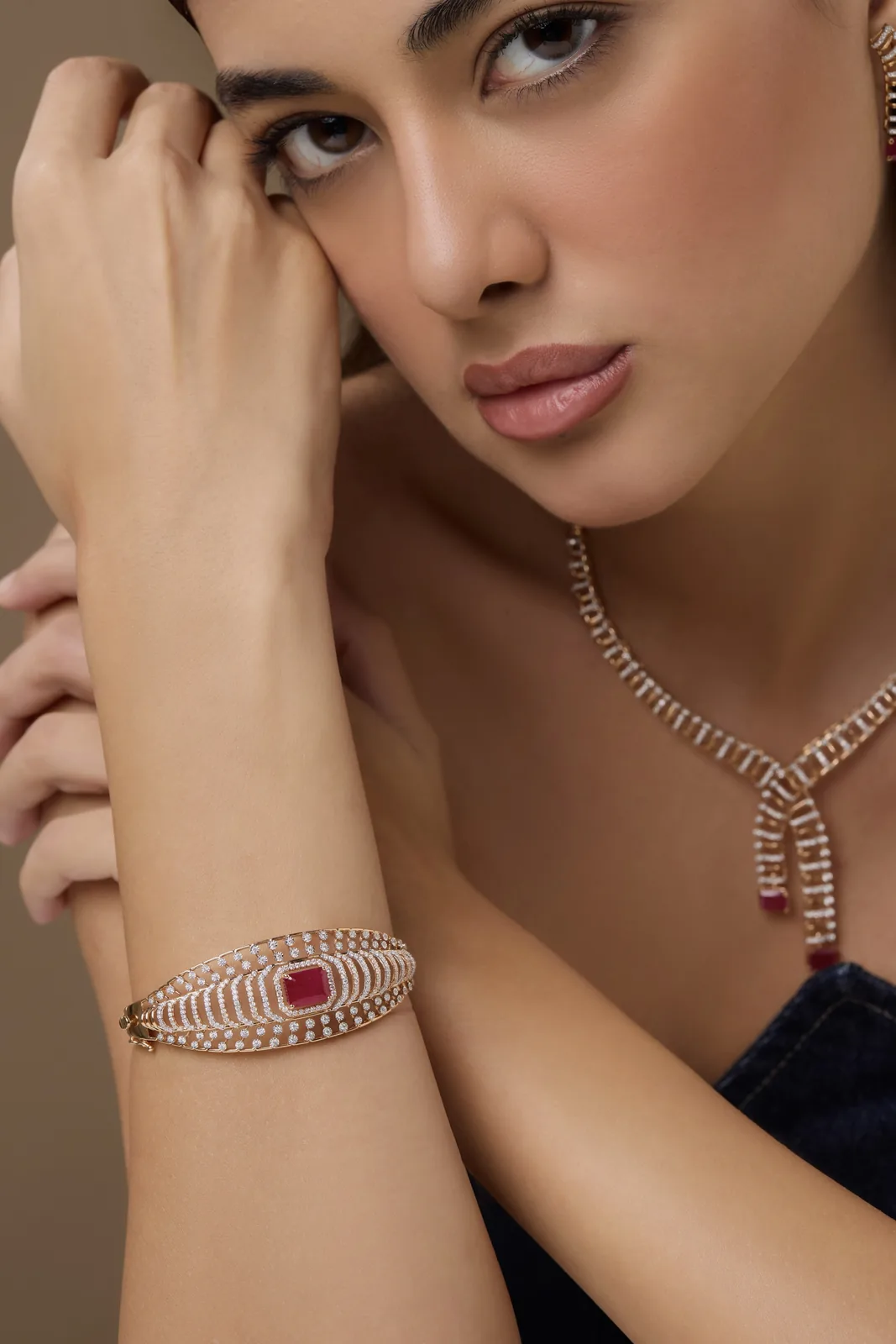 Saba Mehri - Cosmos Model Management