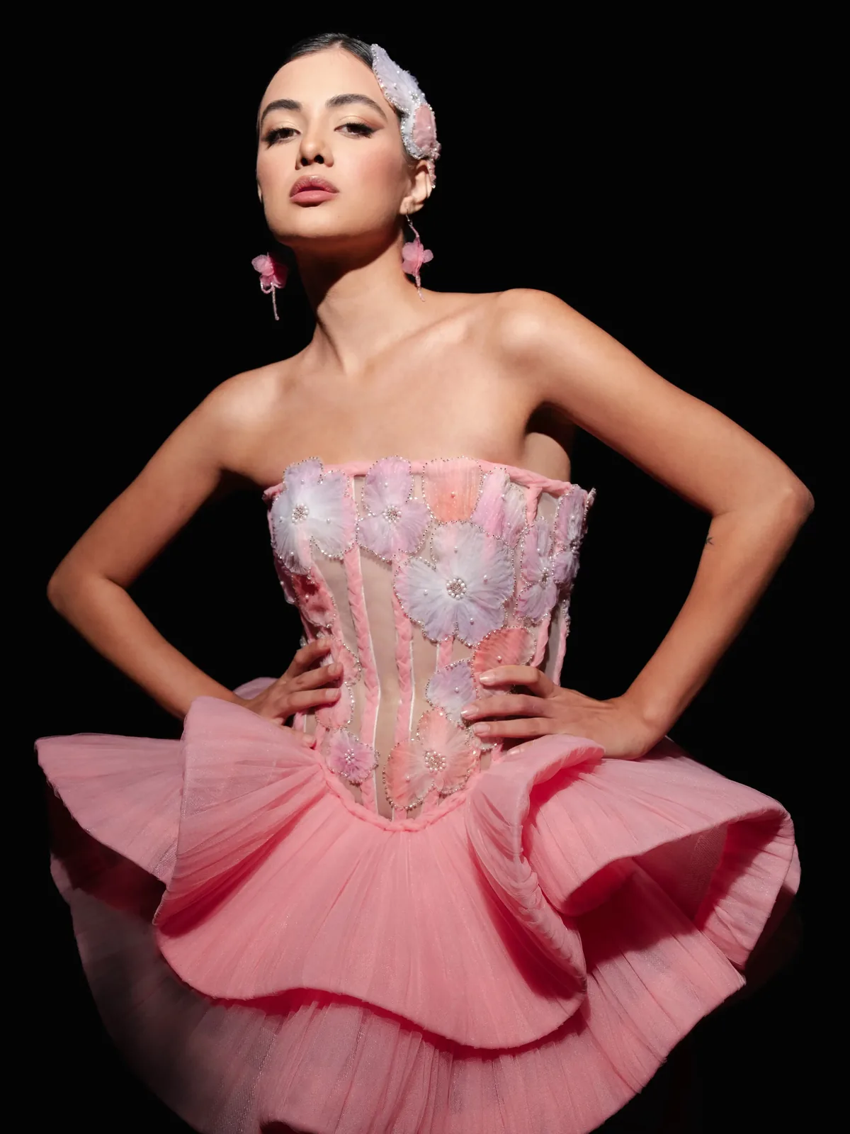 Saba Mehri - Cosmos Model Management