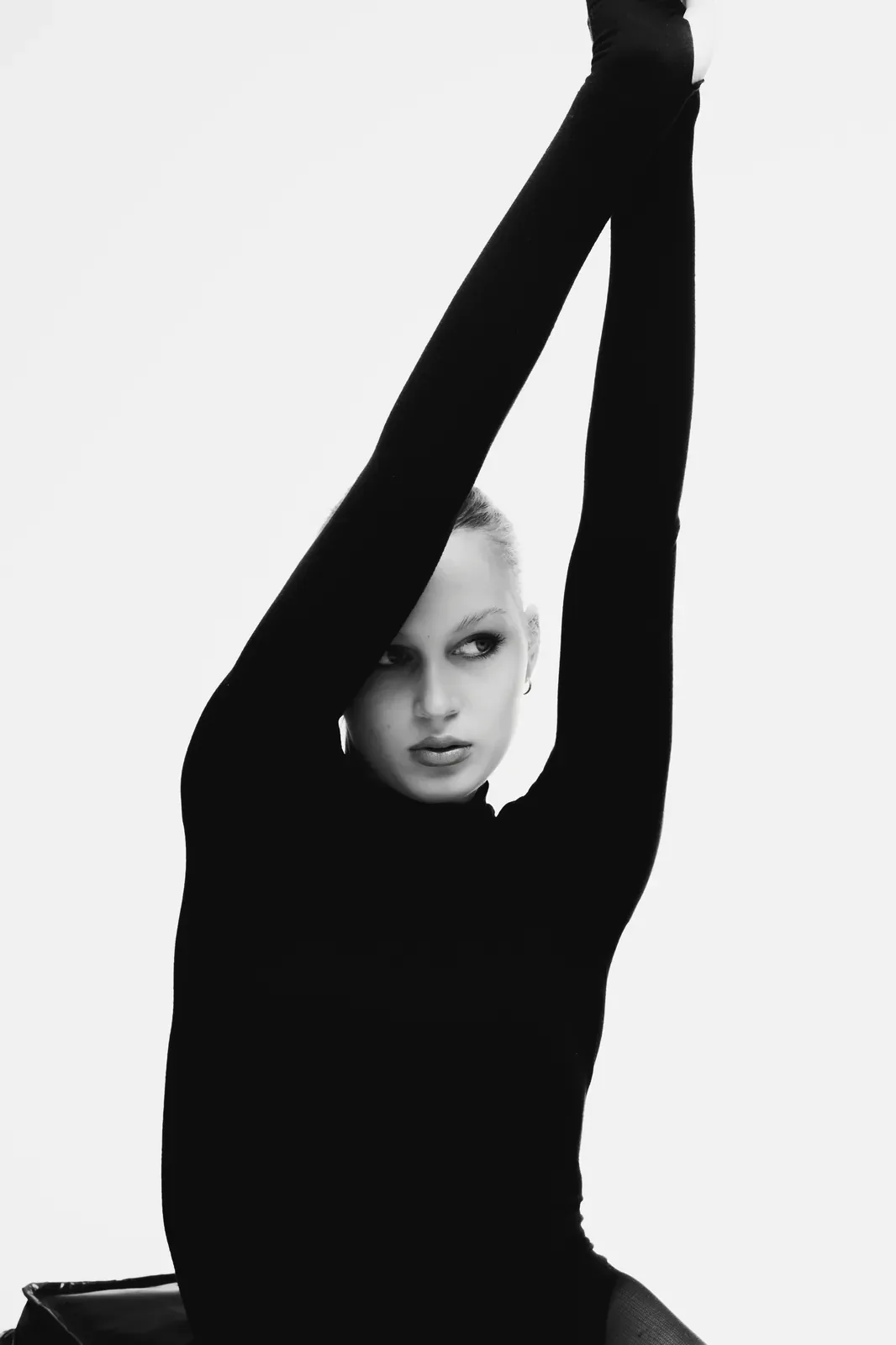 Sofiia Buchkovska - Cosmos Model Management