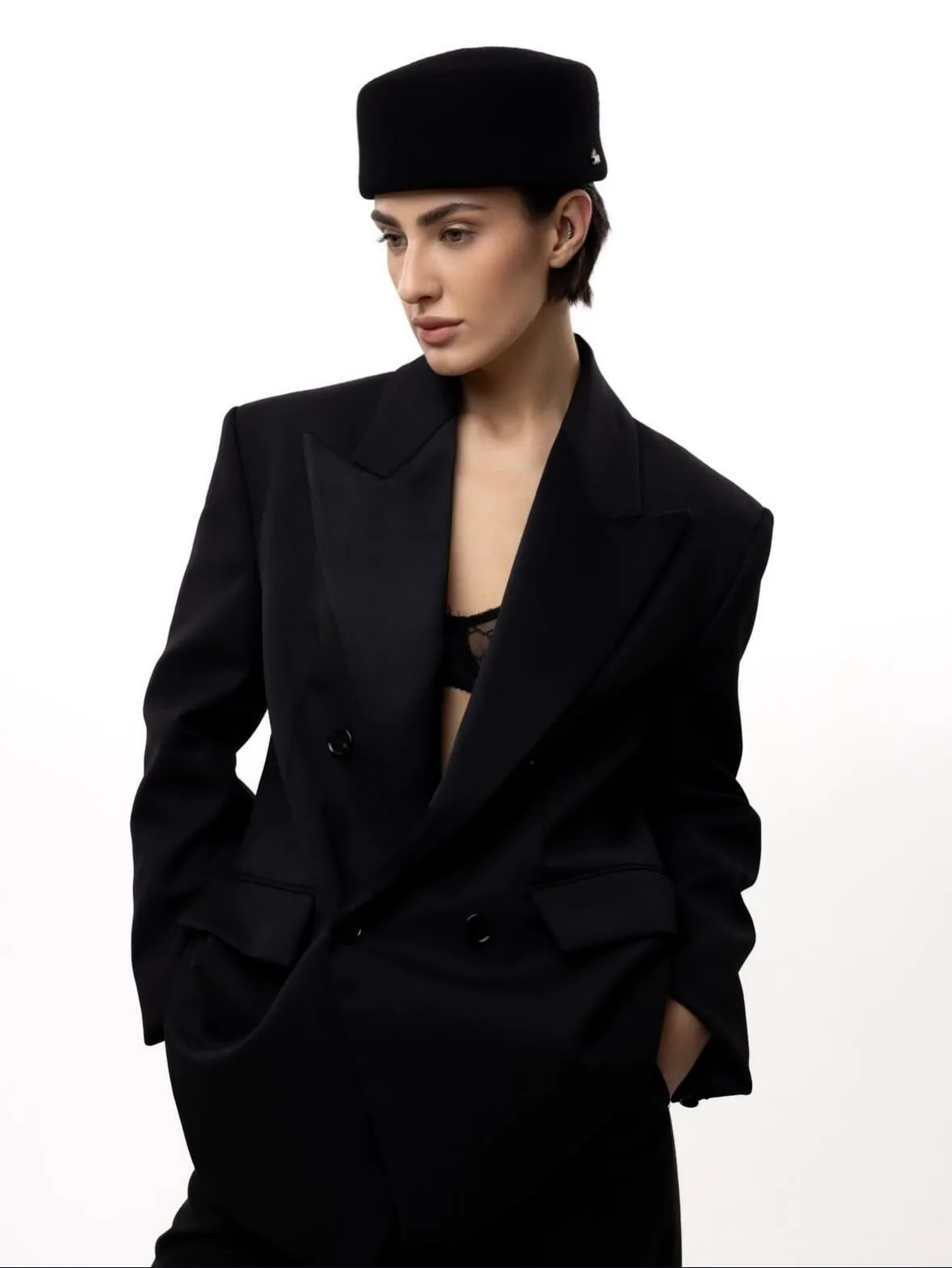 Tetiana Pavlushenko - Cosmos Model Management