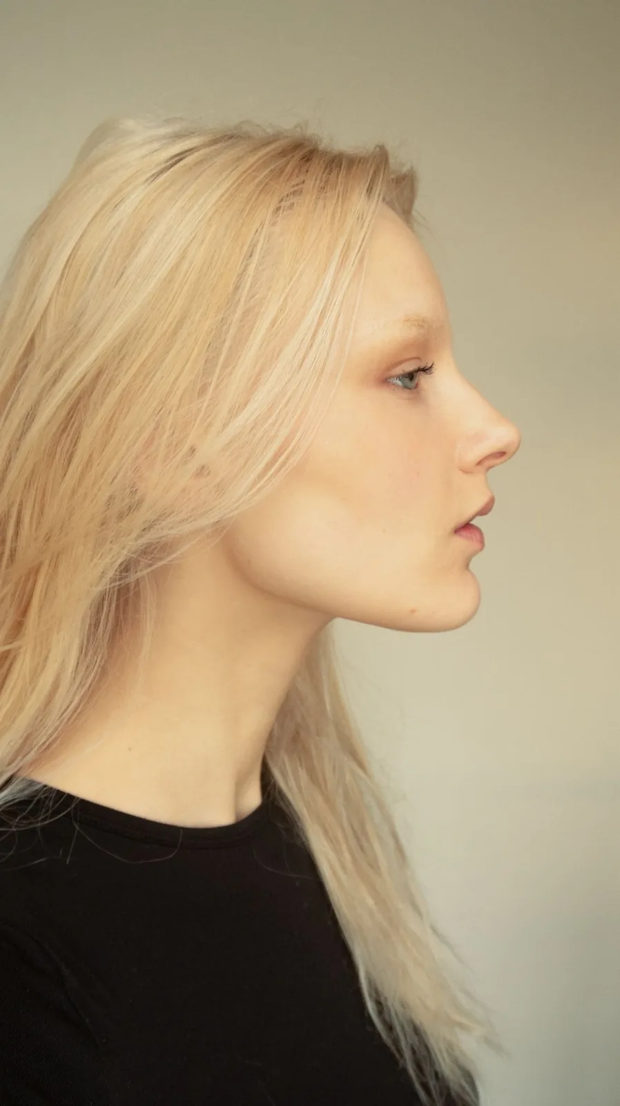 Vesta Deive - Cosmos Model Management