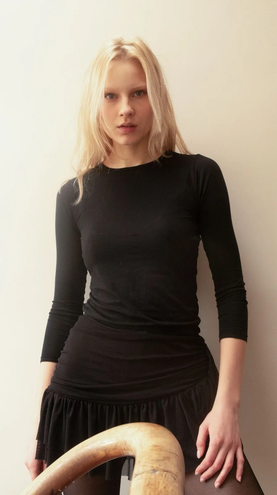Vesta Deive - Cosmos Model Management