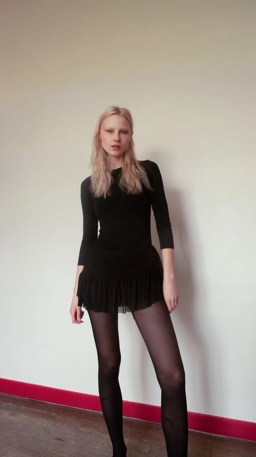 Vesta Deive - Cosmos Model Management