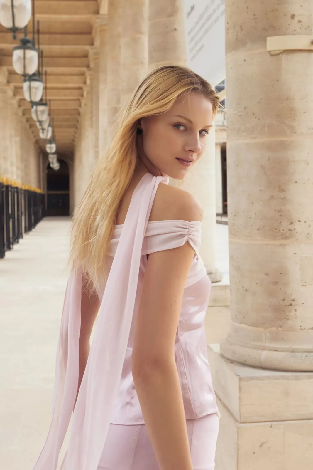Vesta Deive - Cosmos Model Management