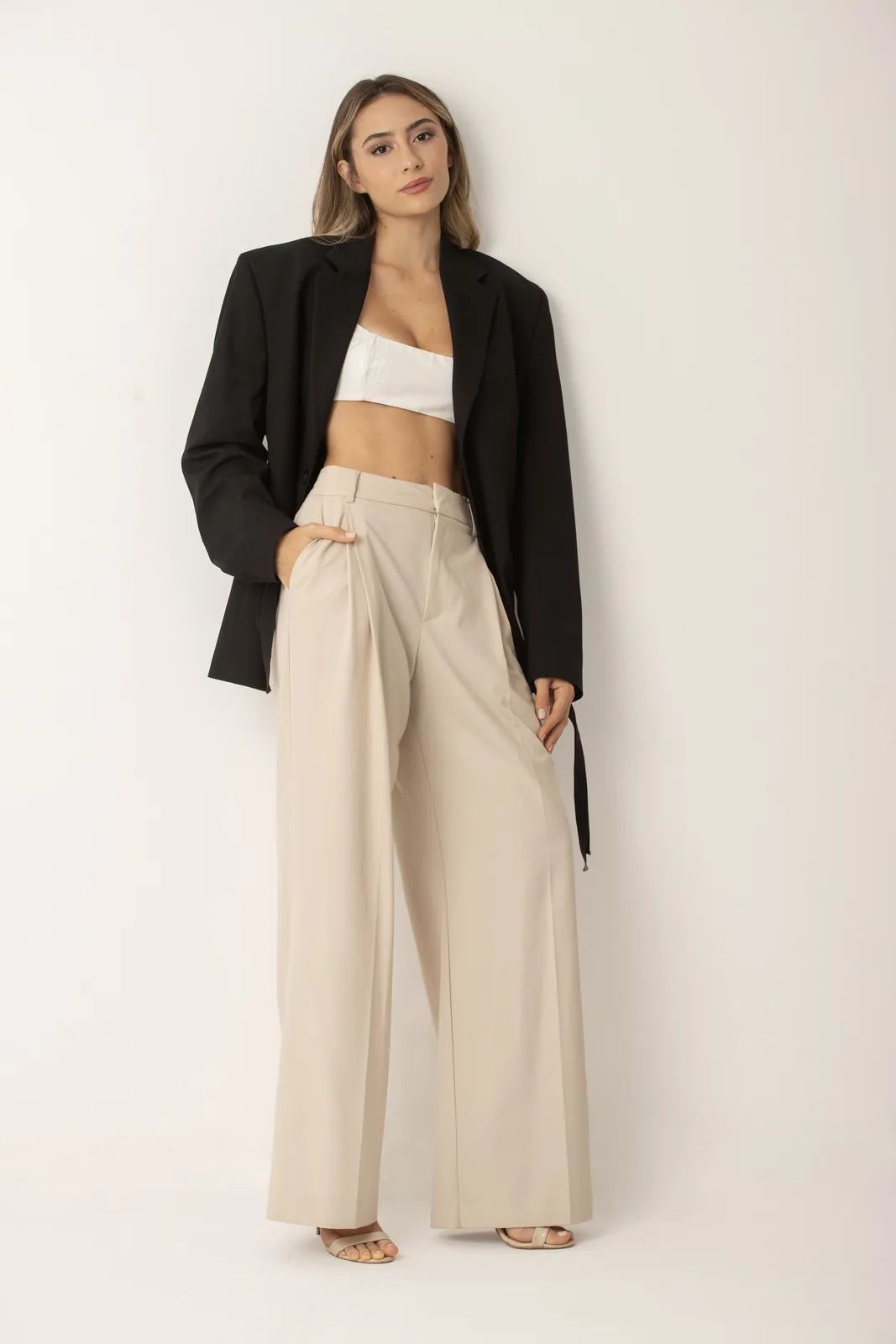 Victoria Masprone - Cosmos Model Management