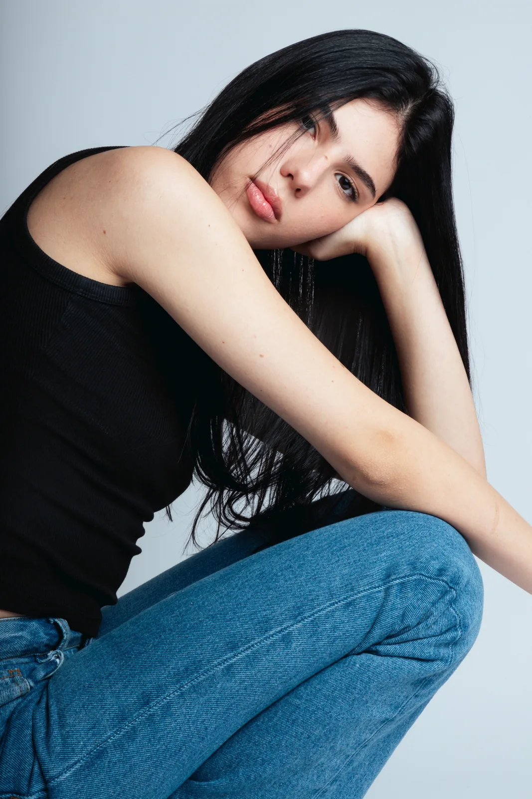 Victoria Nardinelli - Cosmos Model Management