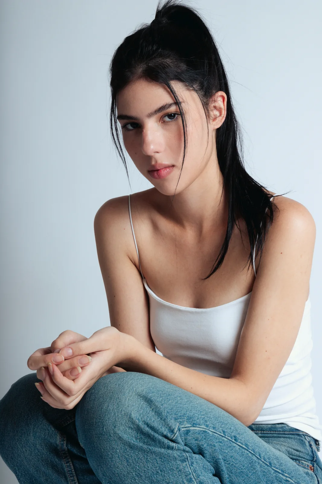 Victoria Nardinelli - Cosmos Model Management