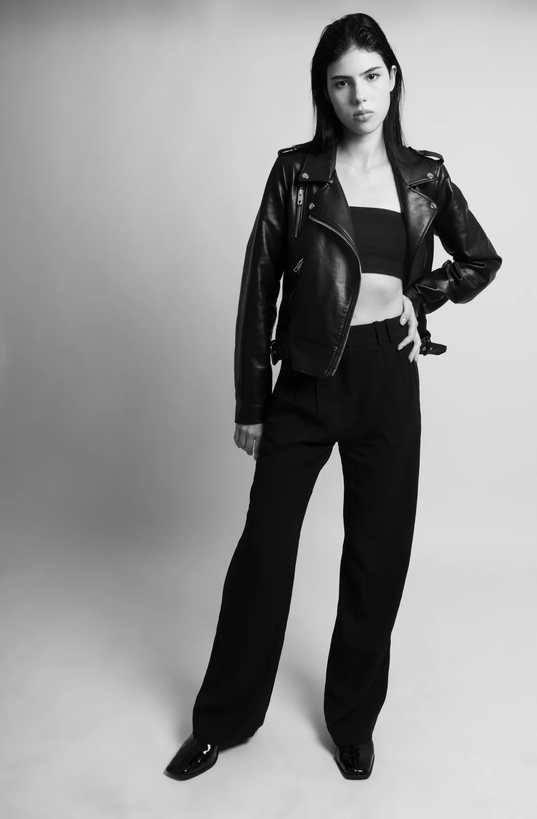 Victoria Nardinelli - Cosmos Model Management