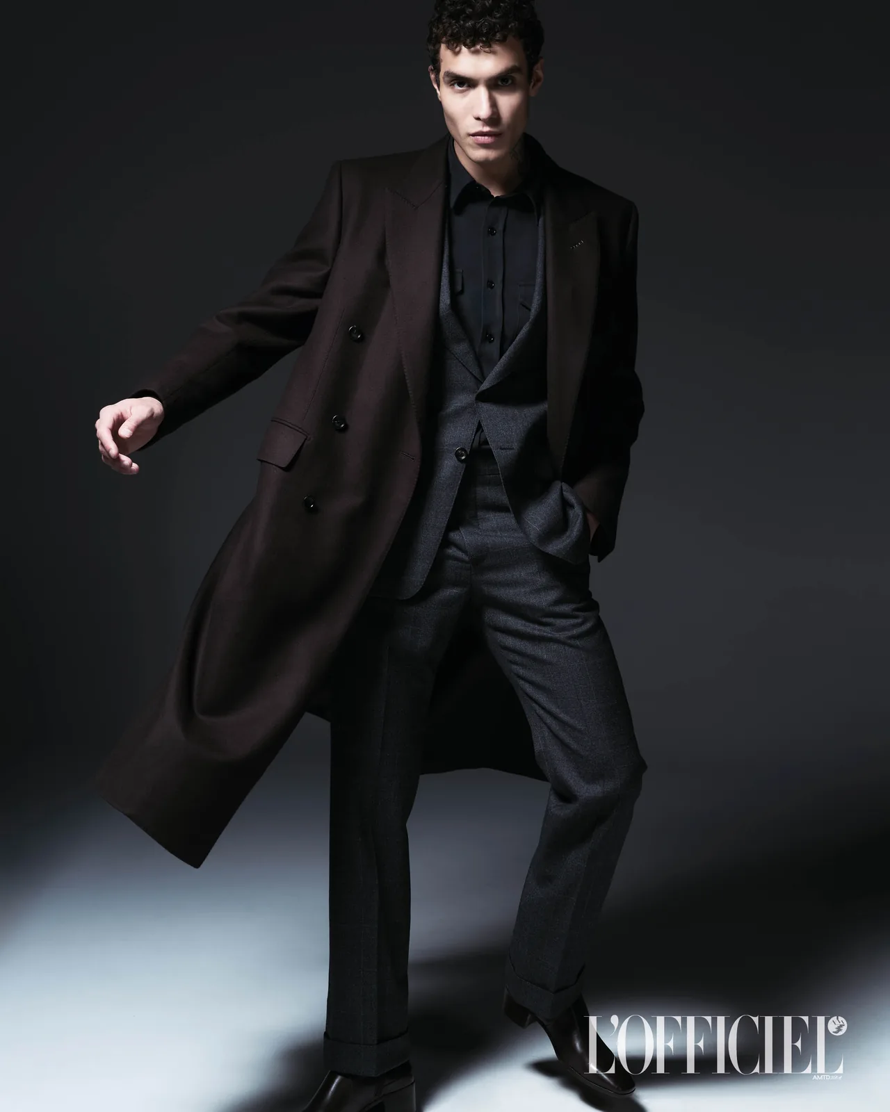 Leandro da Silva no editorial the CULT da L'Officiel Hommes Italia (7)
