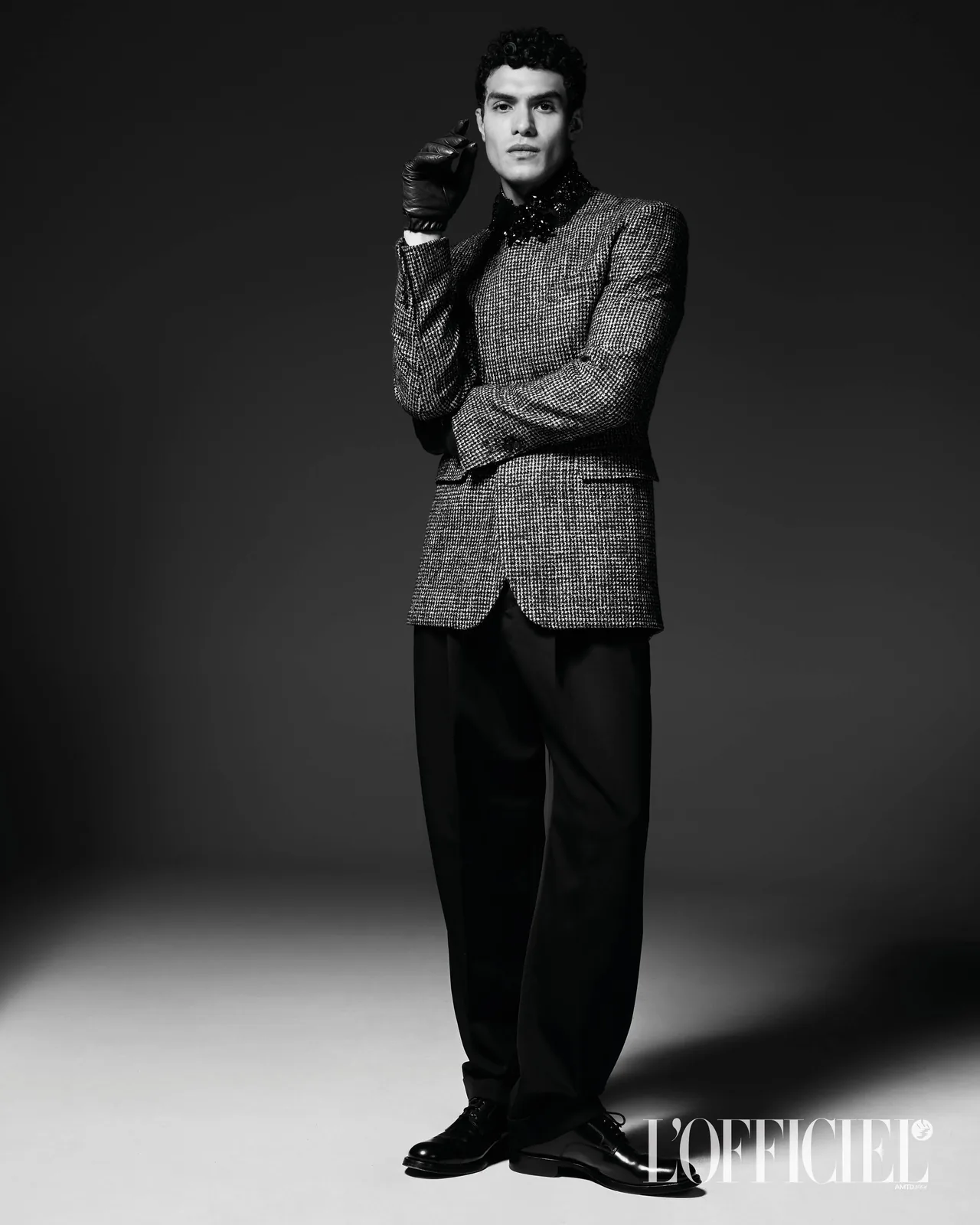 Leandro da Silva no editorial the CULT da L'Officiel Hommes Italia (9)